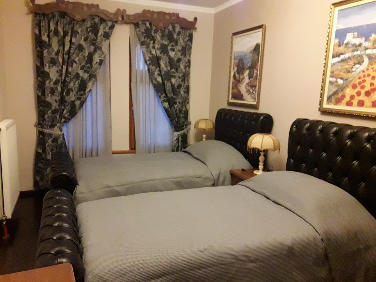 Hotel Vila Mano Корча Экстерьер фото